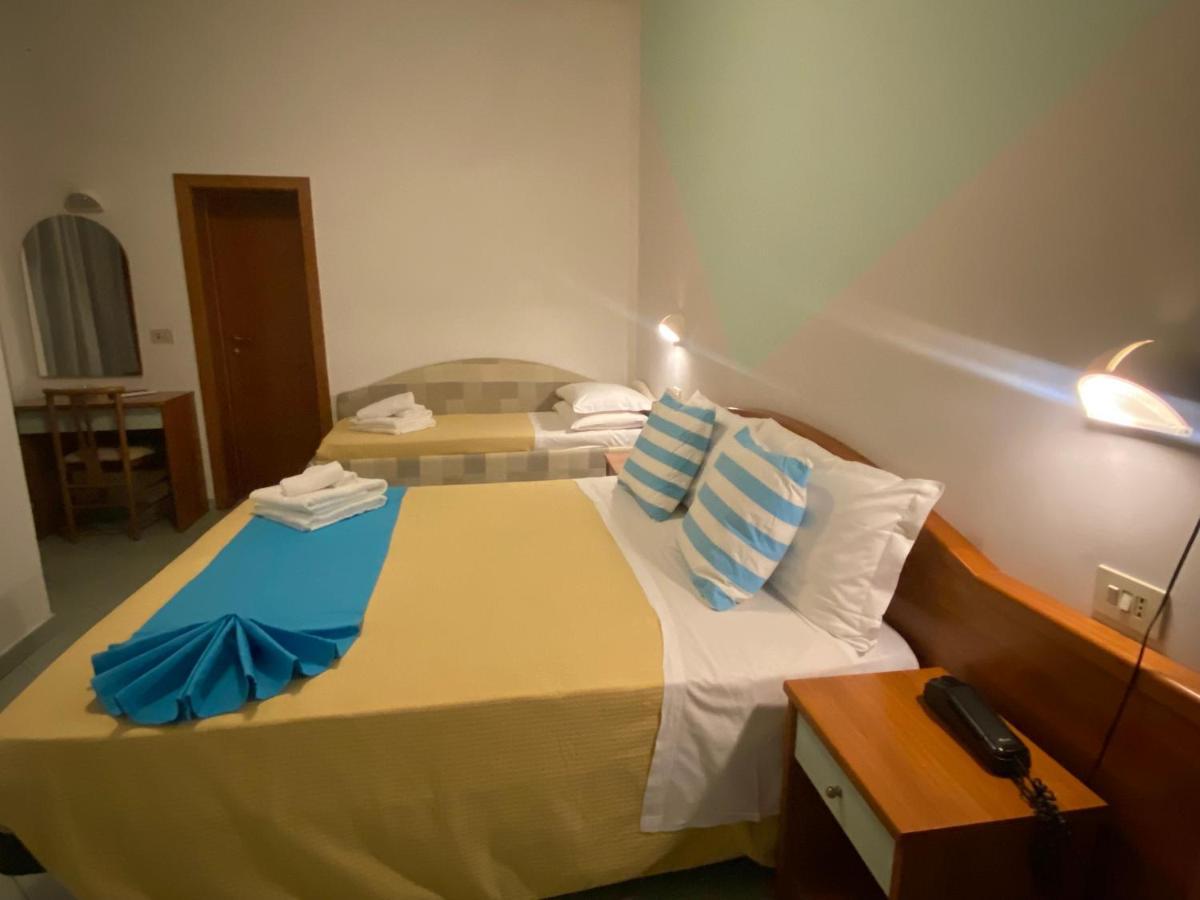 Hotel Villa Caterina Rimini Dış mekan fotoğraf