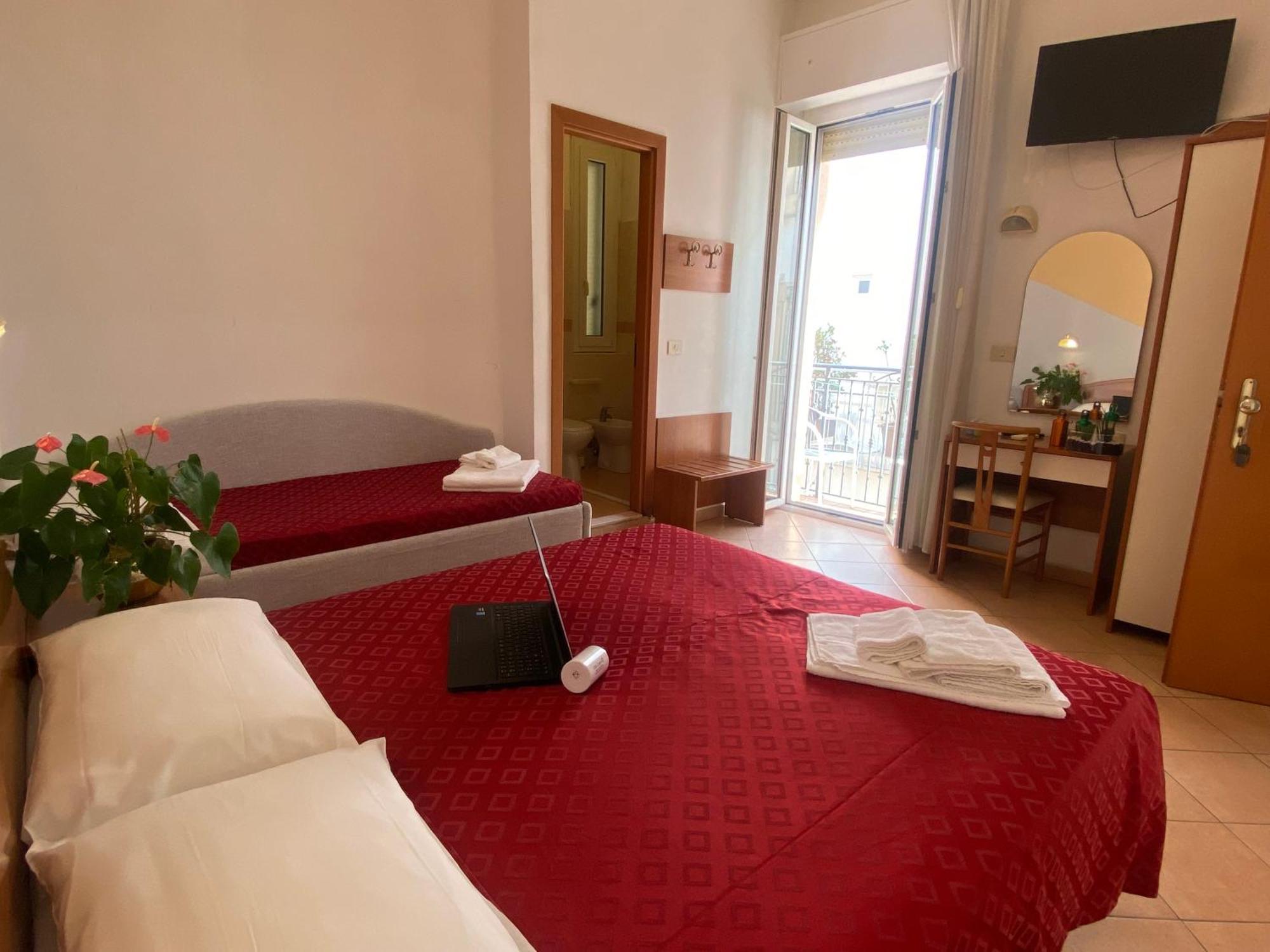 Hotel Villa Caterina Rimini Dış mekan fotoğraf