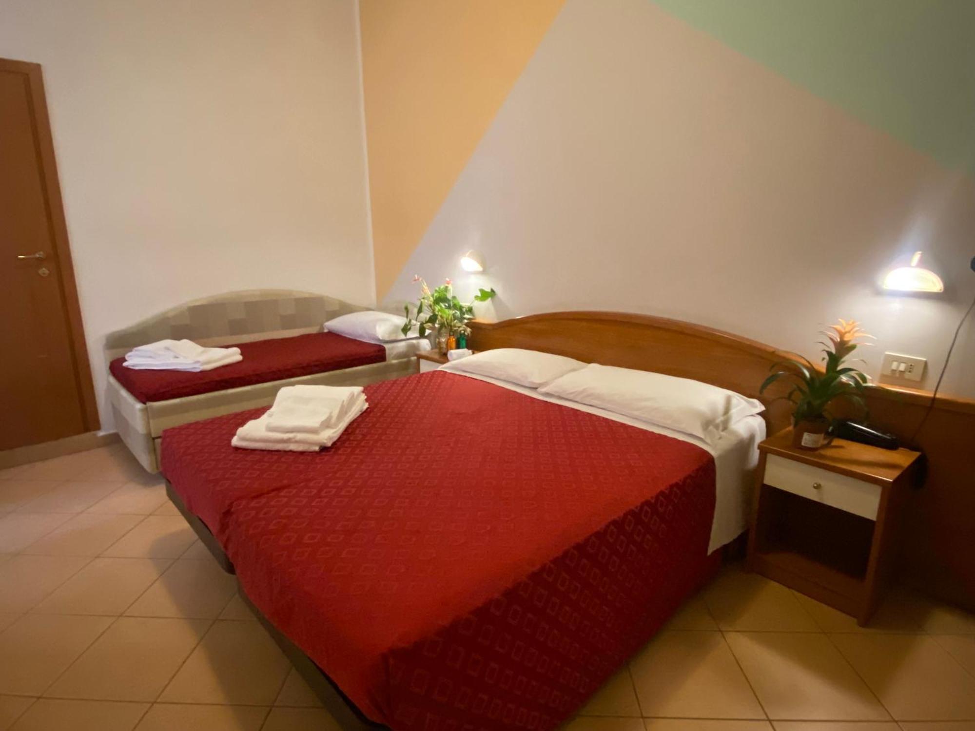 Hotel Villa Caterina Rimini Dış mekan fotoğraf