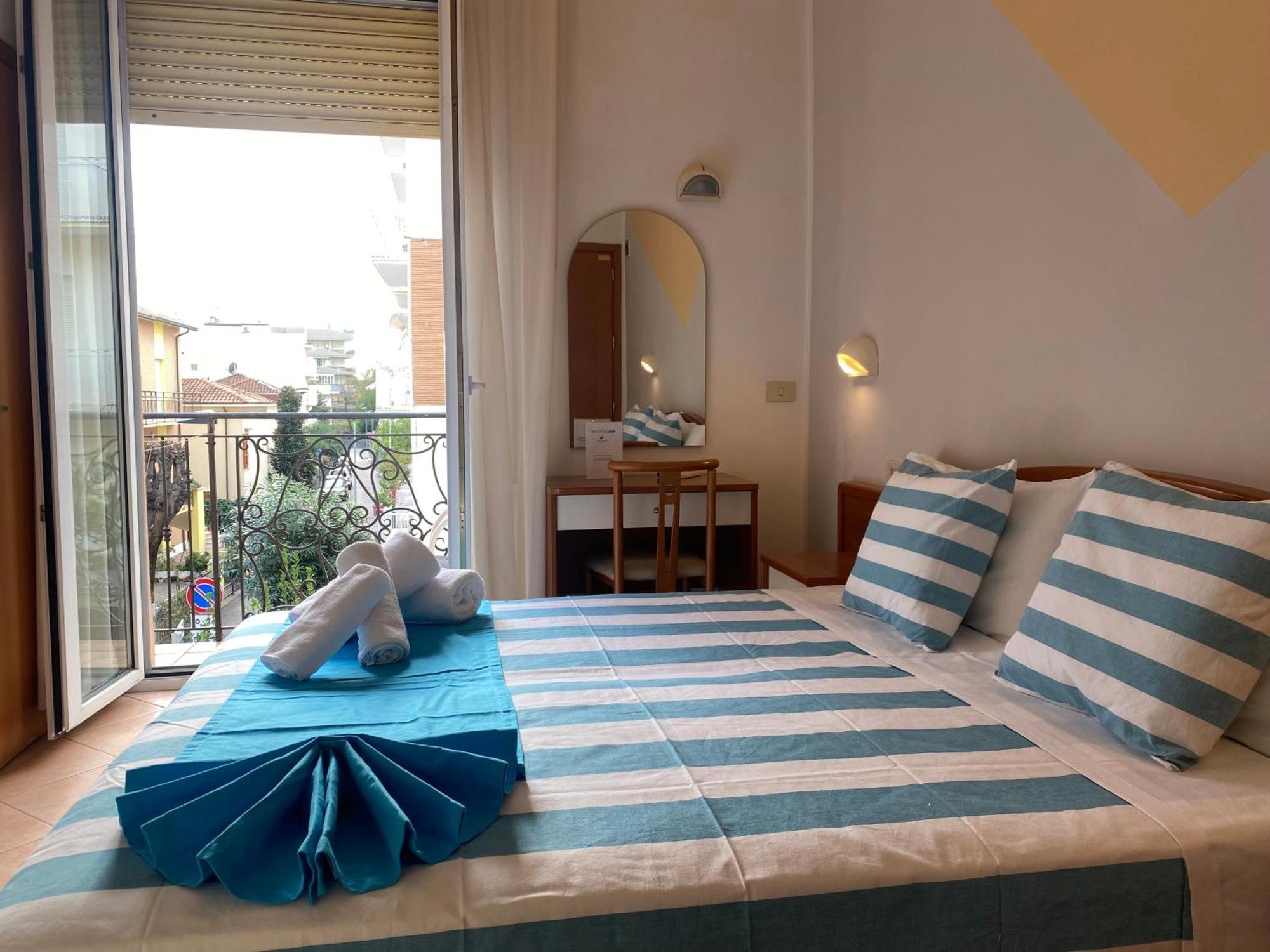 Hotel Villa Caterina Rimini Dış mekan fotoğraf