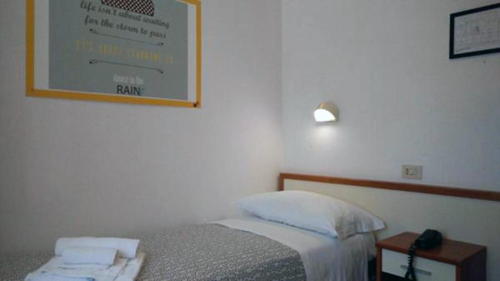 Hotel Villa Caterina Rimini Dış mekan fotoğraf