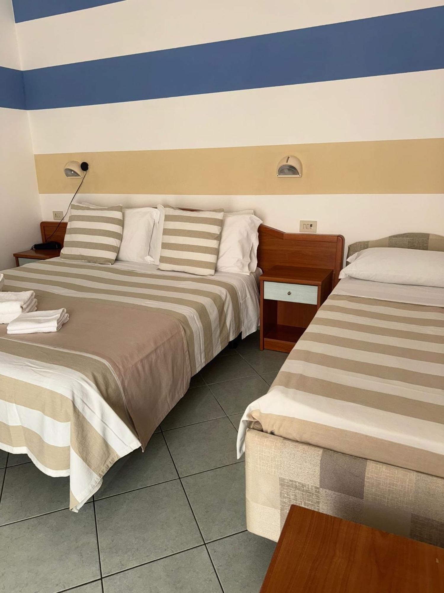 Hotel Villa Caterina Rimini Dış mekan fotoğraf